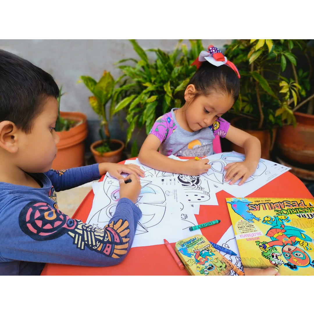 KIT DE DIBUJO Y DULCE TERAPIA CONTRA MONSTRUOS Y PESADILLAS